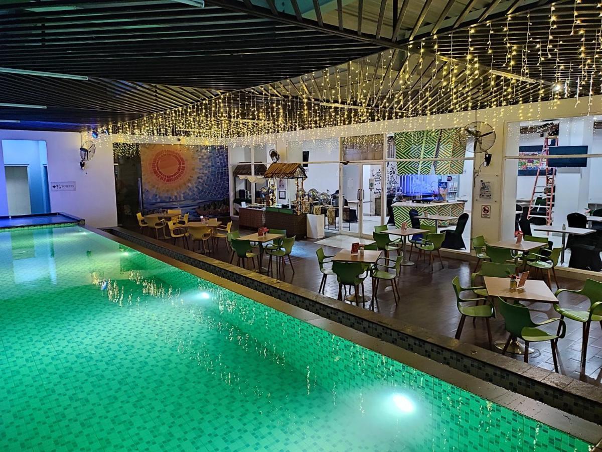 Khas Makassar Hotel Exterior photo
