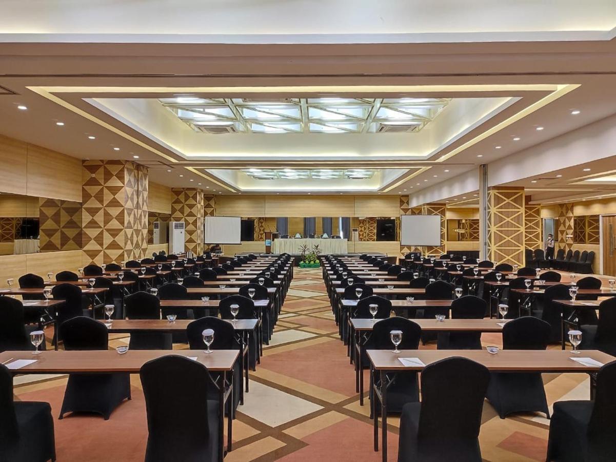 Khas Makassar Hotel Exterior photo