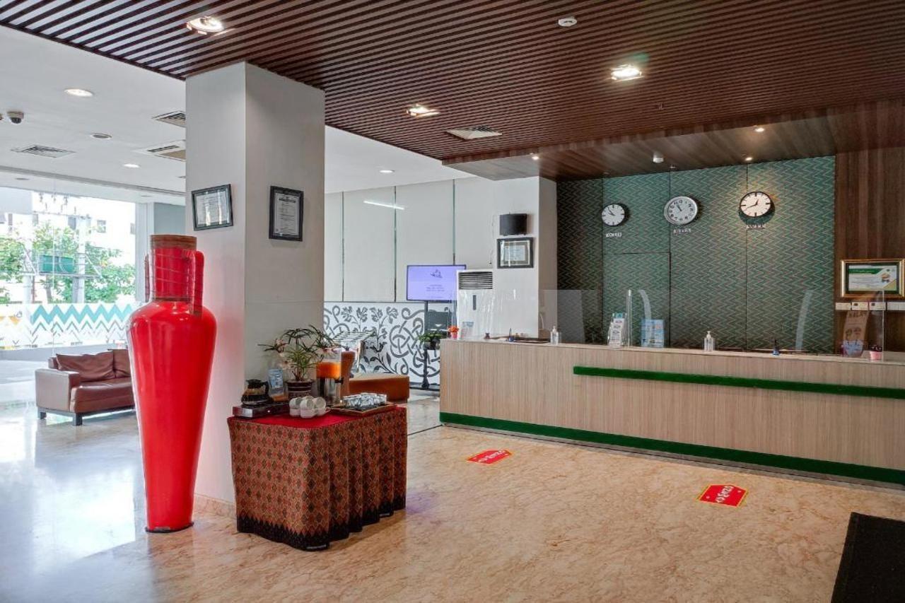 Khas Makassar Hotel Exterior photo