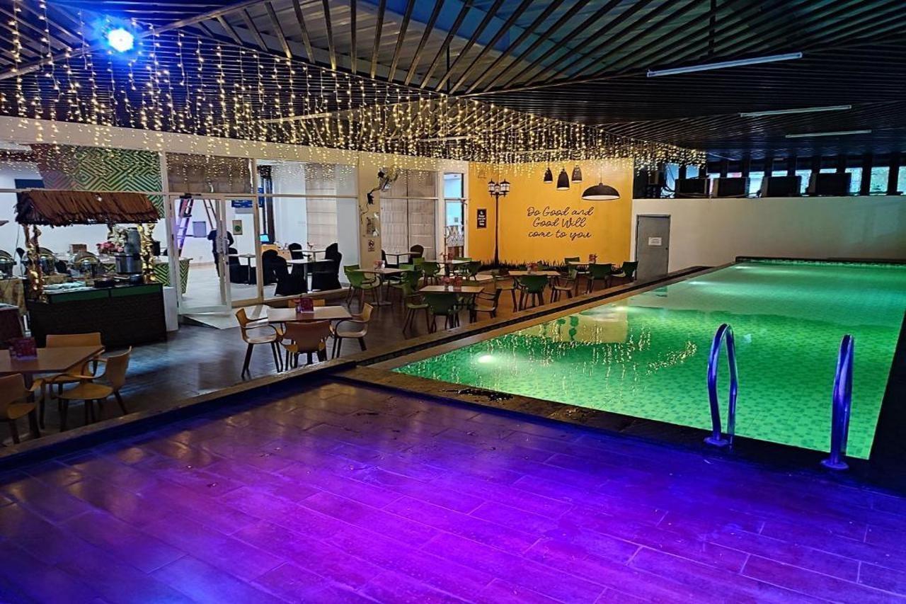 Khas Makassar Hotel Exterior photo