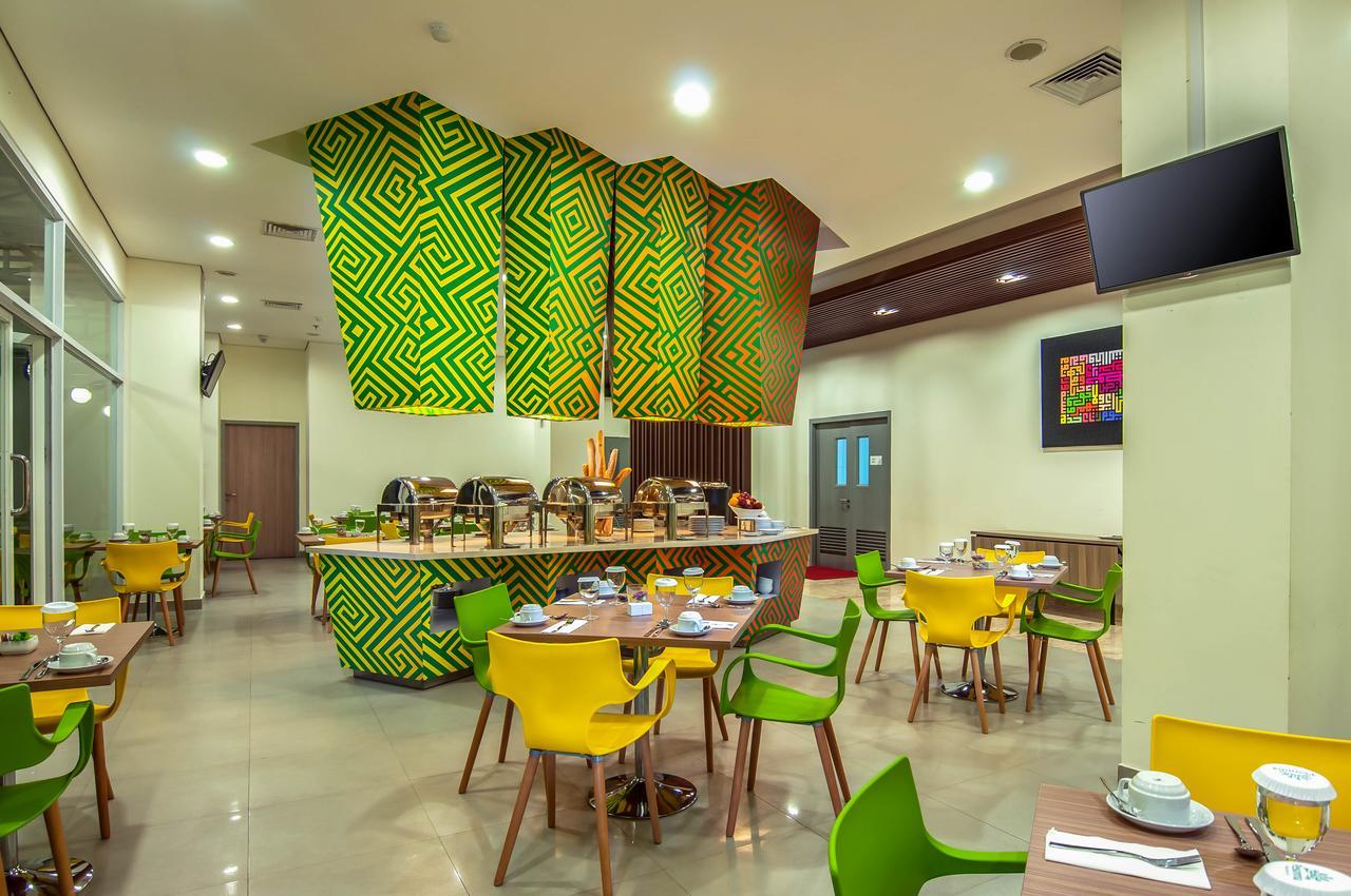 Khas Makassar Hotel Exterior photo